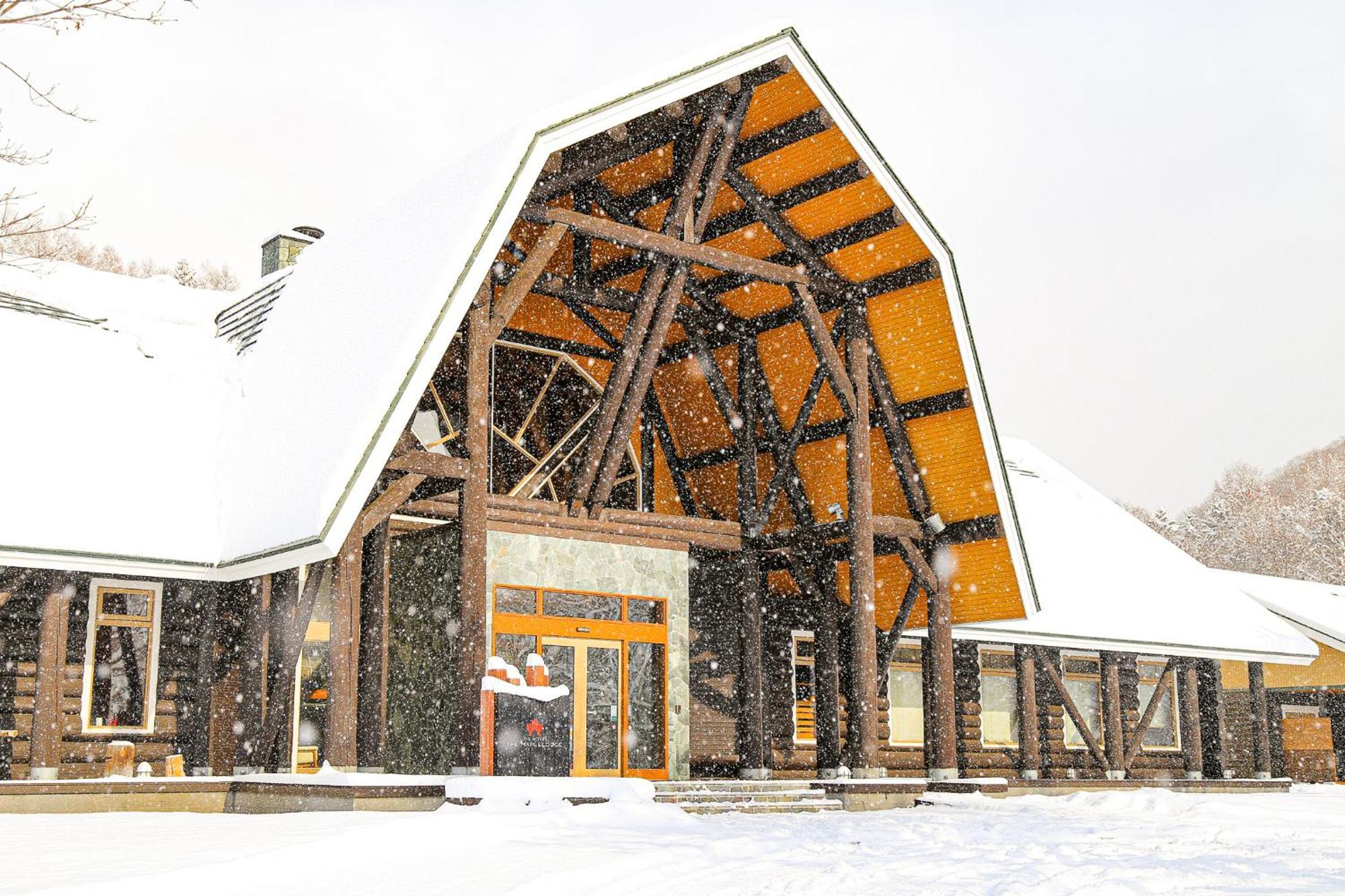 Log Hotel The Maple Lodge Iwamizawa Exterior foto